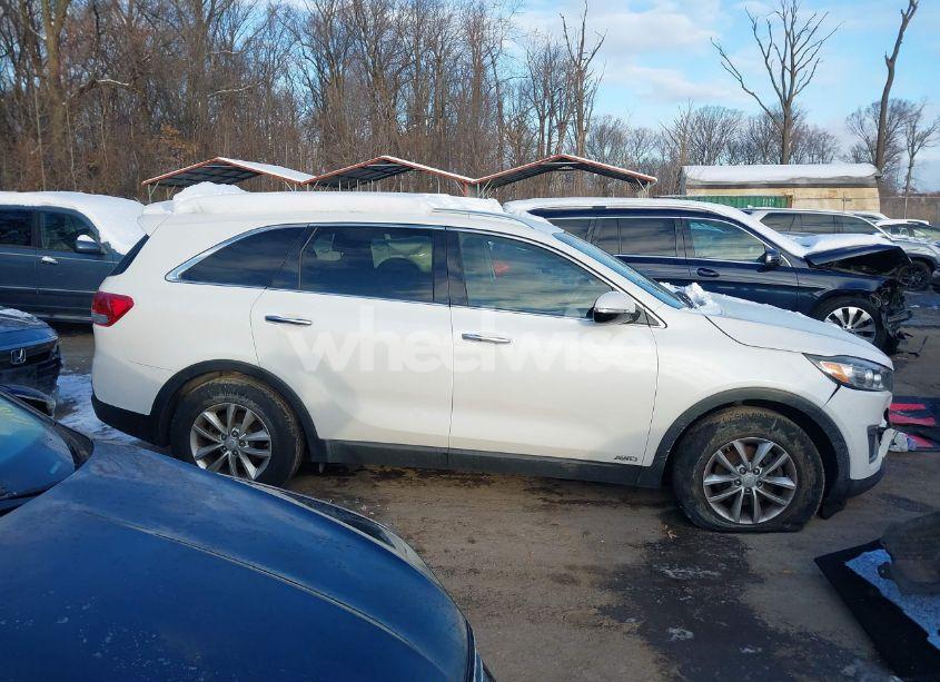 Photo 13 of 2016 Kia Sorento 2.4L LX (VIN 5XYPGDA31GG043910)