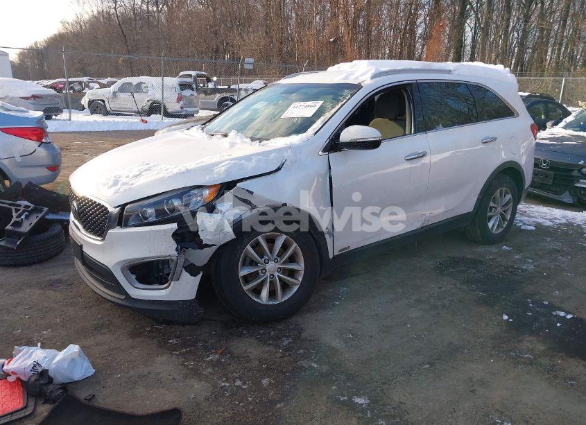 Photo 2 of 2016 Kia Sorento 2.4L LX (VIN 5XYPGDA31GG043910)