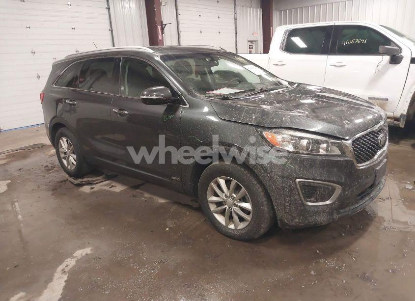 2016 Kia Sorento 2.4L LX (VIN 5XYPGDA31GG122848) main photo