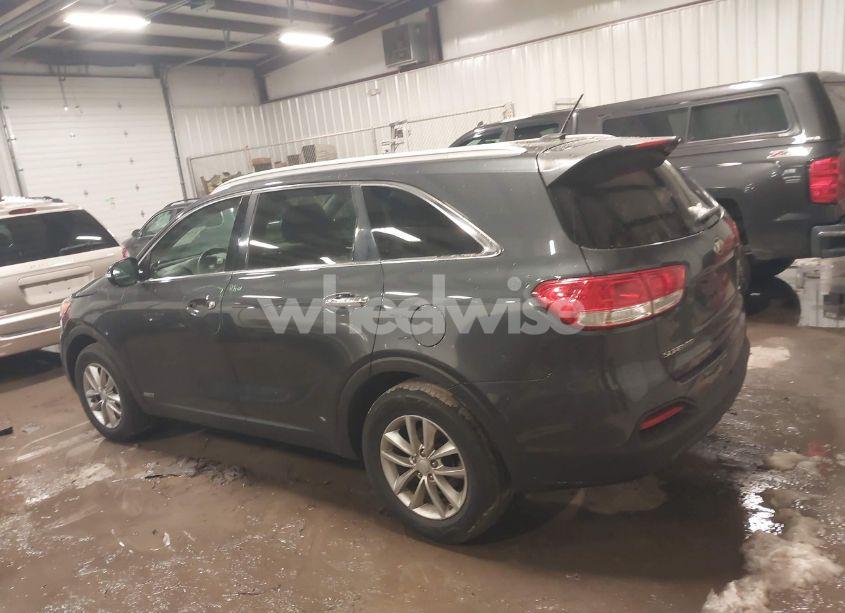 Photo 14 of 2016 Kia Sorento 2.4L LX (VIN 5XYPGDA31GG122848)