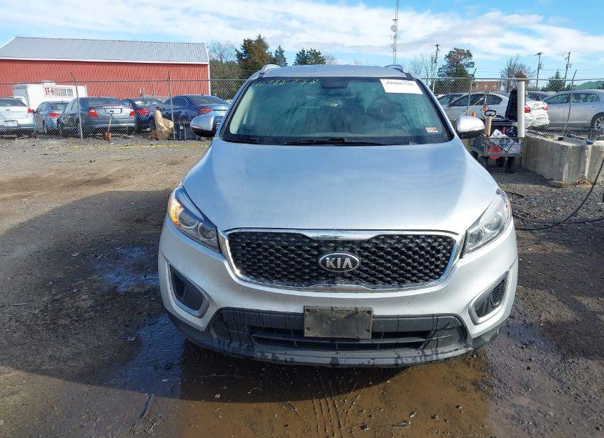 Photo 12 of 2016 Kia Sorento 2.4L LX (VIN 5XYPGDA31GG147037)