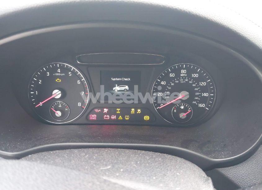 Photo 7 of 2017 Kia Sorento 2.4L LX (VIN 5XYPGDA31HG256941)