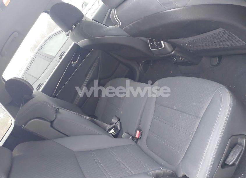 Photo 8 of 2017 Kia Sorento 2.4L LX (VIN 5XYPGDA31HG256941)