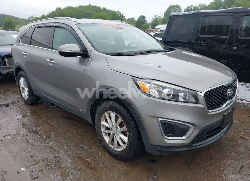 2017 Kia Sorento 2.4L LX (VIN 5XYPGDA31HG270824) main photo
