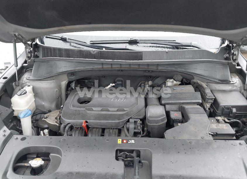 Photo 10 of 2017 Kia Sorento 2.4L LX (VIN 5XYPGDA31HG270824)