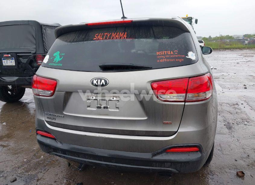Photo 16 of 2017 Kia Sorento 2.4L LX (VIN 5XYPGDA31HG270824)