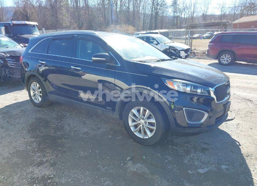 2017 Kia Sorento 2.4L LX (VIN 5XYPGDA31HG278535) main photo