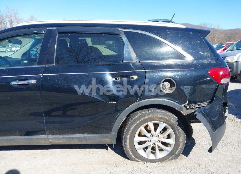Photo 19 of 2017 Kia Sorento 2.4L LX (VIN 5XYPGDA31HG278535)