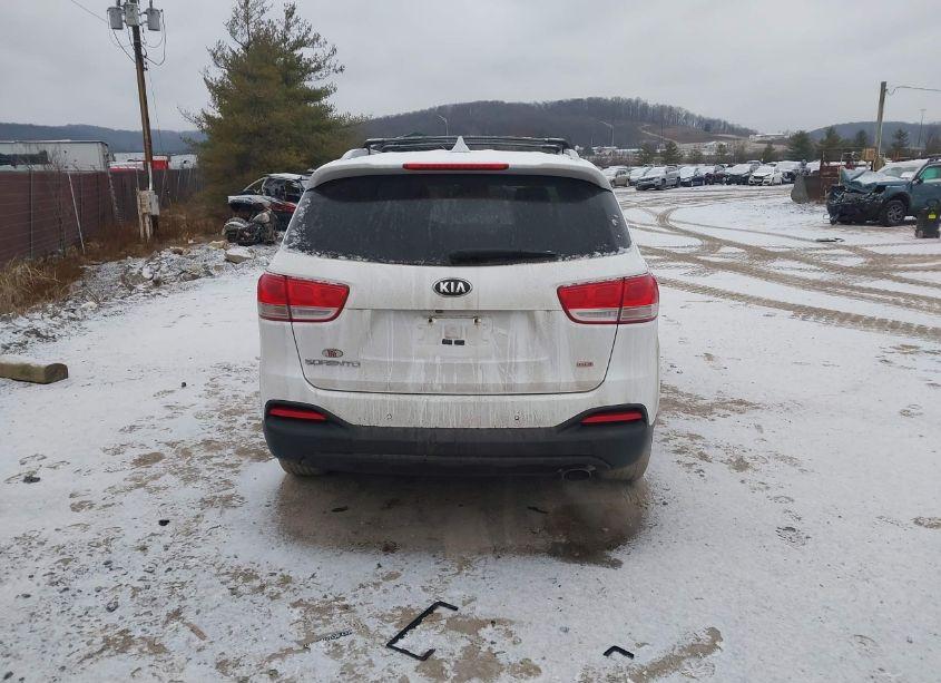 Photo 17 of 2017 Kia Sorento 2.4L LX (VIN 5XYPGDA31HG290359)