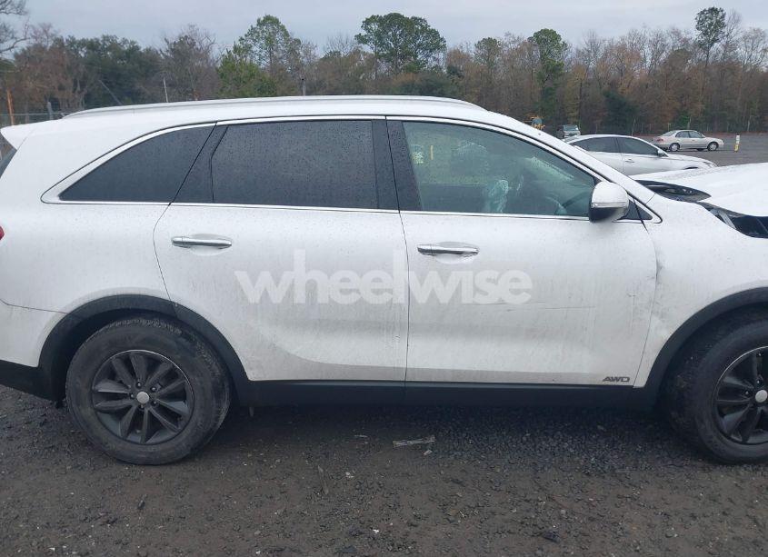 Photo 13 of 2017 Kia Sorento 2.4L LX (VIN 5XYPGDA31HG325238)