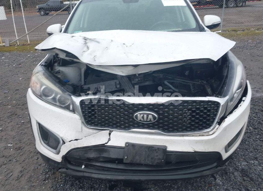 Photo 6 of 2017 Kia Sorento 2.4L LX (VIN 5XYPGDA31HG325238)
