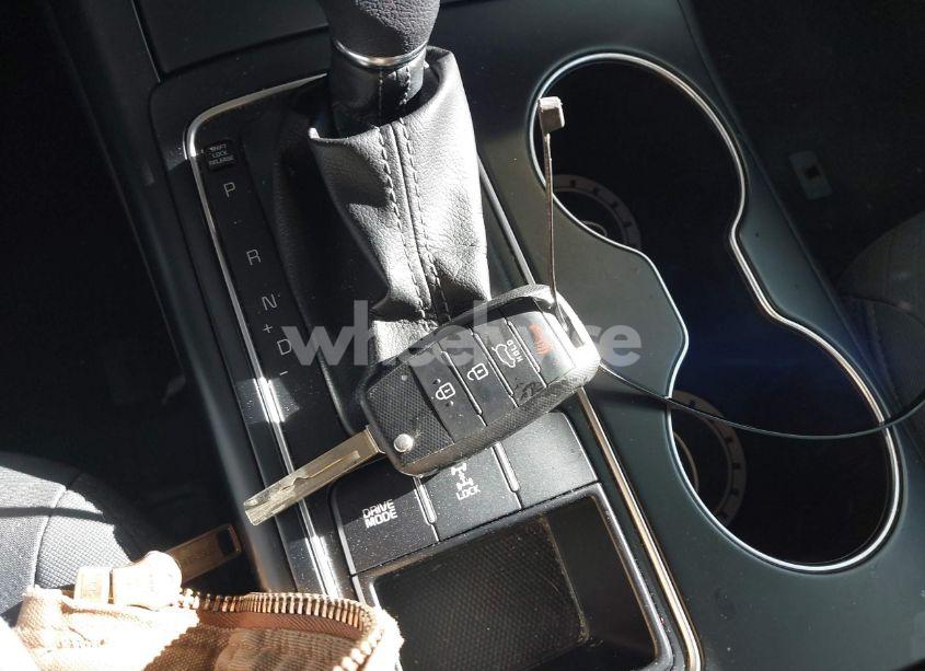 Photo 11 of 2018 Kia Sorento 2.4L LX (VIN 5XYPGDA31JG425426)