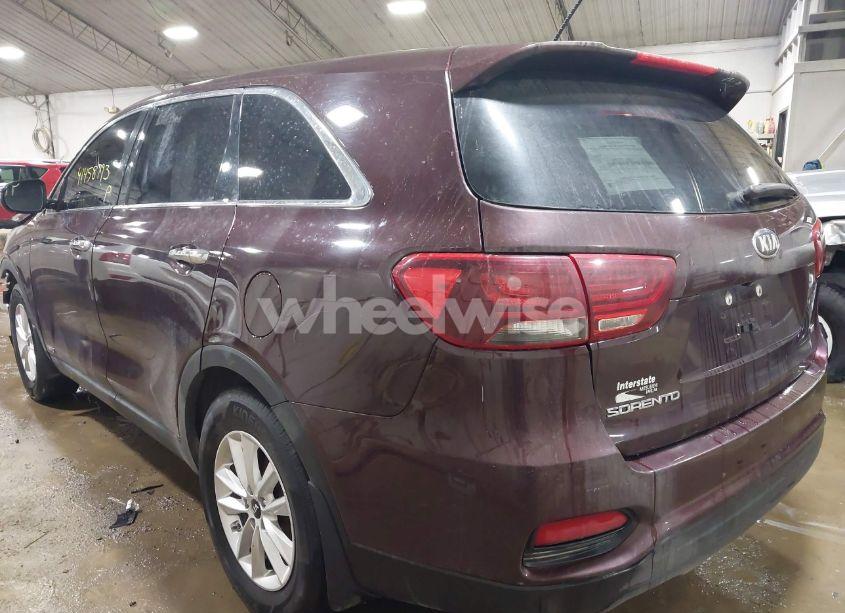 Photo 3 of 2019 Kia Sorento 2.4L LX (VIN 5XYPGDA31KG447573)