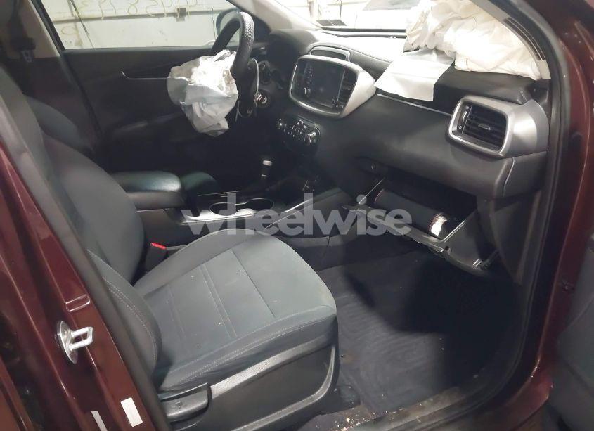 Photo 5 of 2019 Kia Sorento 2.4L LX (VIN 5XYPGDA31KG447573)