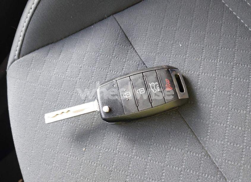 Photo 11 of 2019 Kia Sorento 2.4L LX (VIN 5XYPGDA31KG462266)