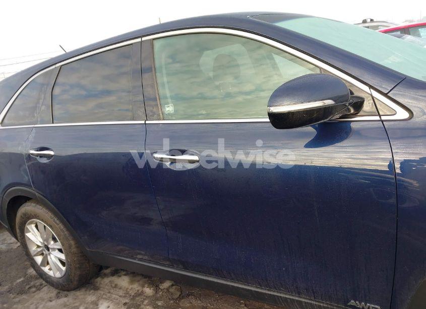 Photo 13 of 2019 Kia Sorento 2.4L LX (VIN 5XYPGDA31KG462266)