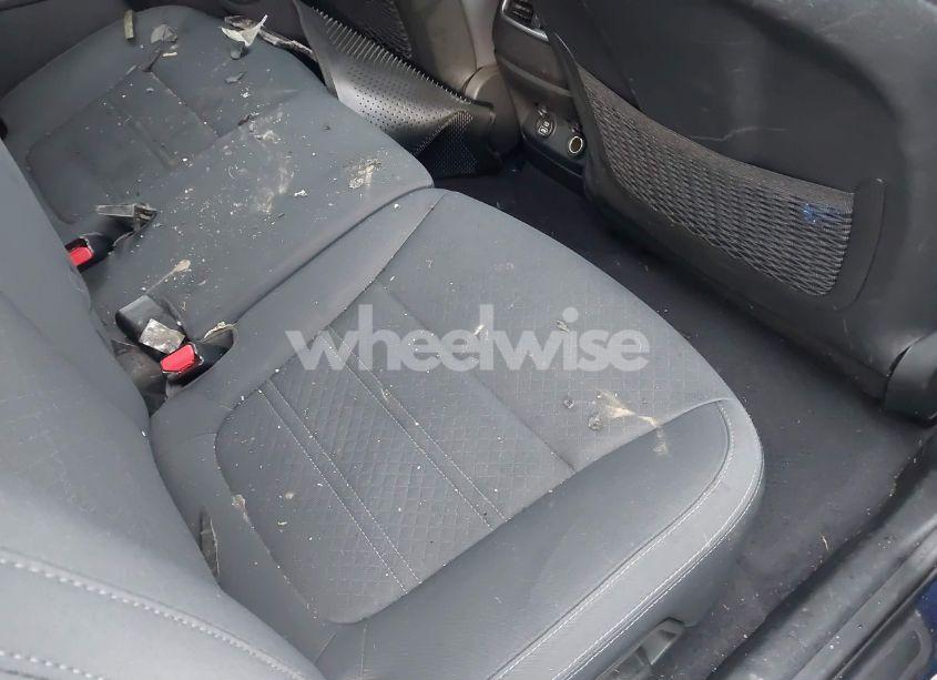 Photo 8 of 2019 Kia Sorento 2.4L LX (VIN 5XYPGDA31KG462266)