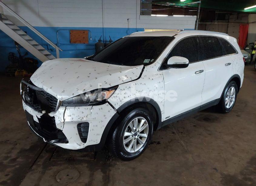 Photo 2 of 2020 Kia Sorento 2.4L LX (VIN 5XYPGDA31LG654563)