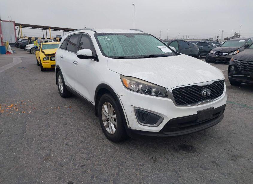 2016 Kia Sorento 2.4L LX (VIN 5XYPGDA32GG081937) main photo