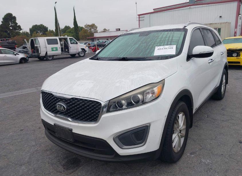Photo 2 of 2016 Kia Sorento 2.4L LX (VIN 5XYPGDA32GG081937)