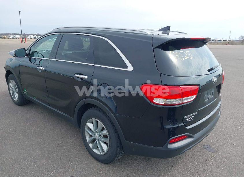 Photo 3 of 2017 Kia Sorento 2.4L LX (VIN 5XYPGDA32HG203519)