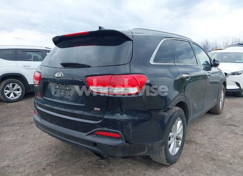 Photo 6 of 2017 Kia Sorento 2.4L LX (VIN 5XYPGDA32HG211717)