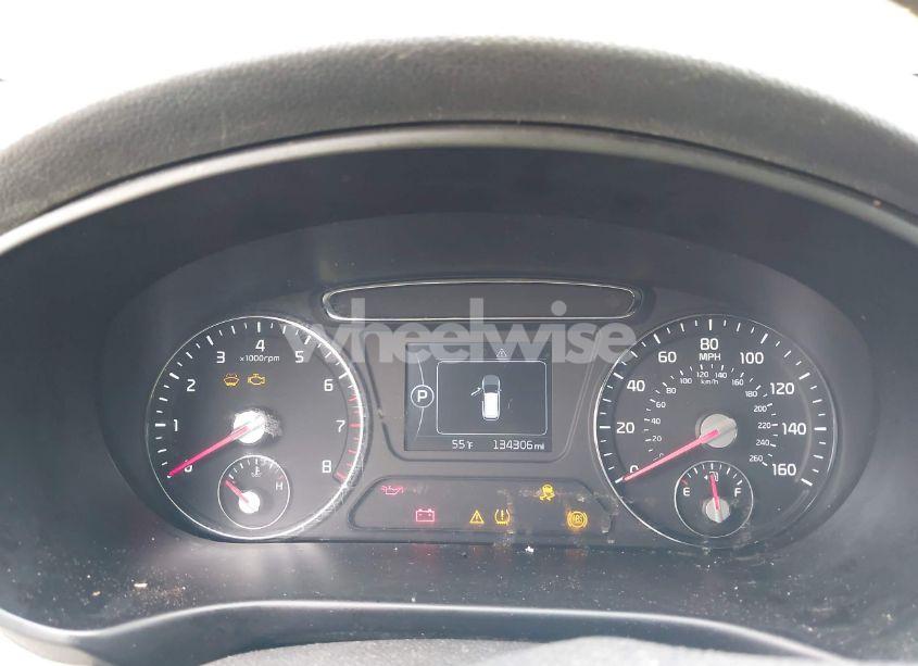 Photo 7 of 2017 Kia Sorento 2.4L LX (VIN 5XYPGDA32HG211717)