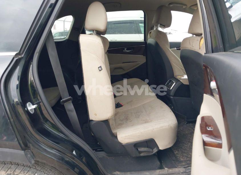 Photo 8 of 2017 Kia Sorento 2.4L LX (VIN 5XYPGDA32HG211717)