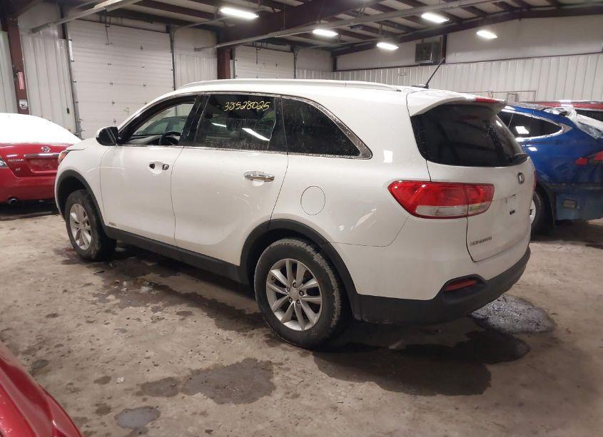 Photo 3 of 2017 Kia Sorento 2.4L LX (VIN 5XYPGDA32HG252302)