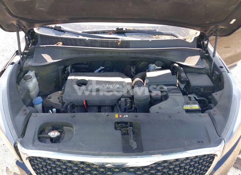 Photo 10 of 2017 Kia Sorento 2.4L LX (VIN 5XYPGDA32HG265986)