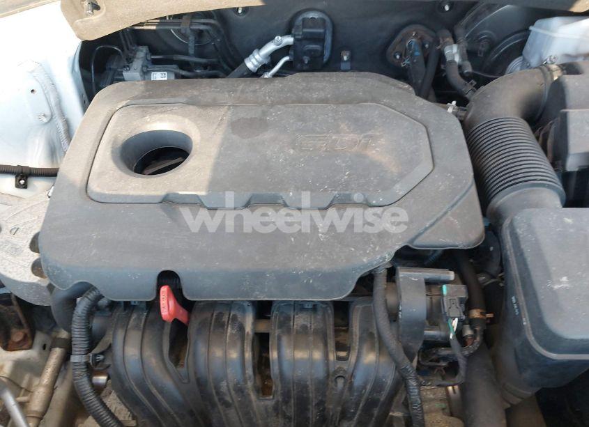 Photo 10 of 2019 Kia Sorento 2.4L LX (VIN 5XYPGDA32KG540313)