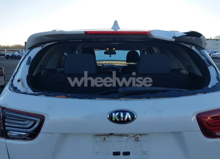 Photo 18 of 2019 Kia Sorento 2.4L LX (VIN 5XYPGDA32KG540313)