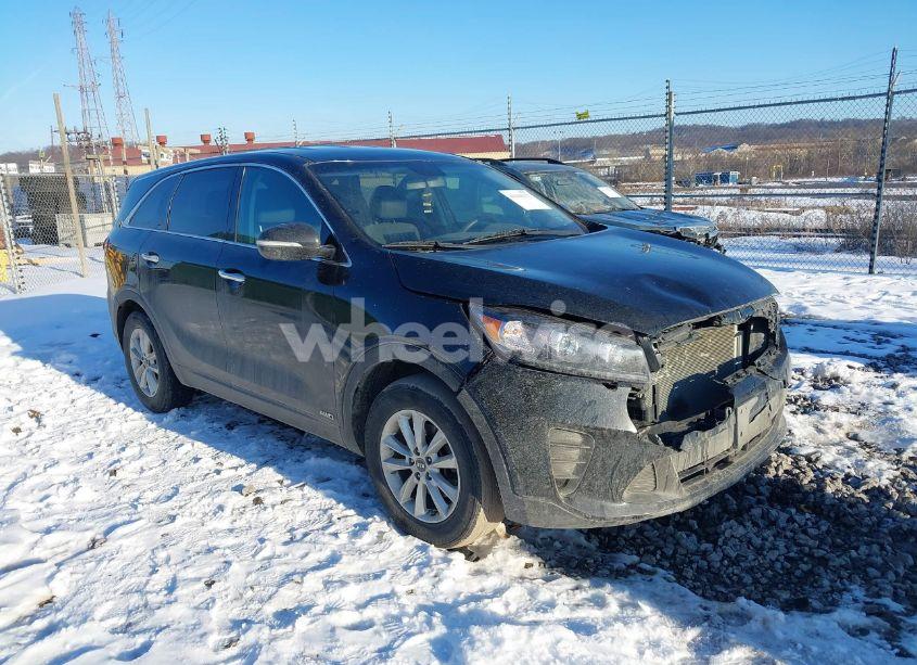 2019 Kia Sorento 2.4L LX (VIN 5XYPGDA32KG558195) main photo