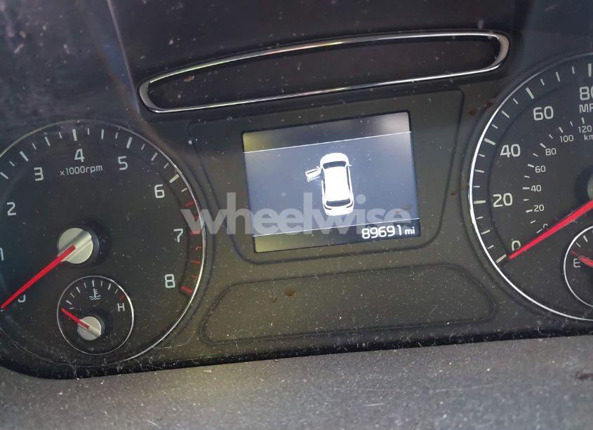 Photo 15 of 2019 Kia Sorento 2.4L LX (VIN 5XYPGDA32KG558195)