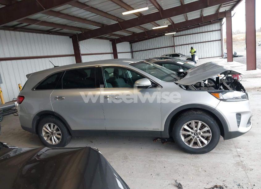 Photo 13 of 2019 Kia Sorento 2.4L LX (VIN 5XYPGDA32KG563199)