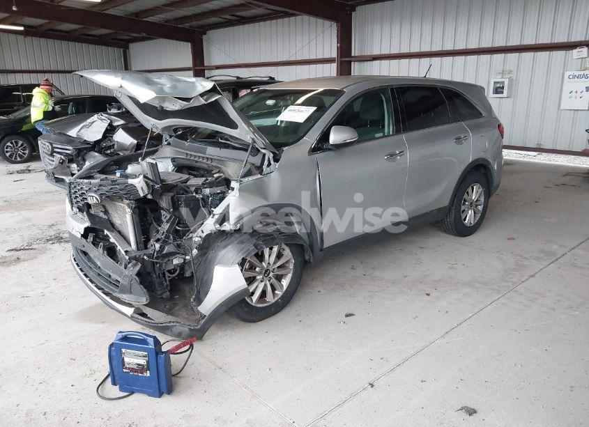 Photo 2 of 2019 Kia Sorento 2.4L LX (VIN 5XYPGDA32KG563199)