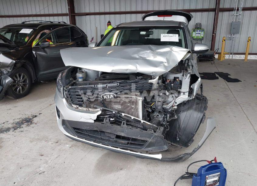 Photo 6 of 2019 Kia Sorento 2.4L LX (VIN 5XYPGDA32KG563199)