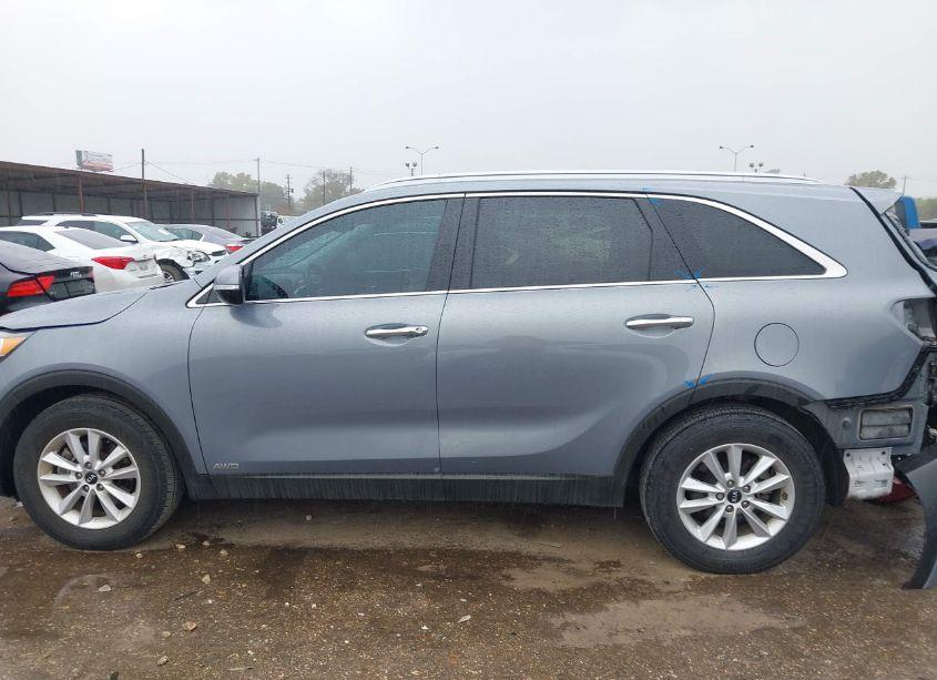 Photo 14 of 2019 Kia Sorento 2.4L LX (VIN 5XYPGDA32KG604950)