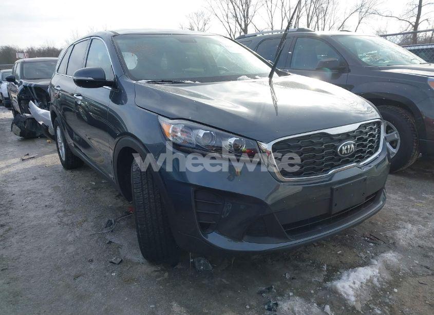 2020 Kia Sorento 2.4L LX (VIN 5XYPGDA32LG660694) main photo