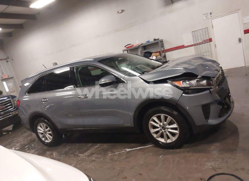 Photo 13 of 2020 Kia Sorento 2.4L LX (VIN 5XYPGDA32LG663708)