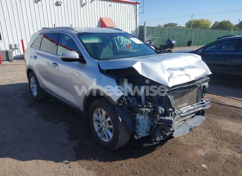 2016 Kia Sorento 2.4L LX (VIN 5XYPGDA33GG003523) main photo