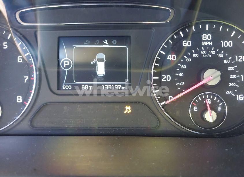 Photo 16 of 2016 Kia Sorento 2.4L LX (VIN 5XYPGDA33GG003523)