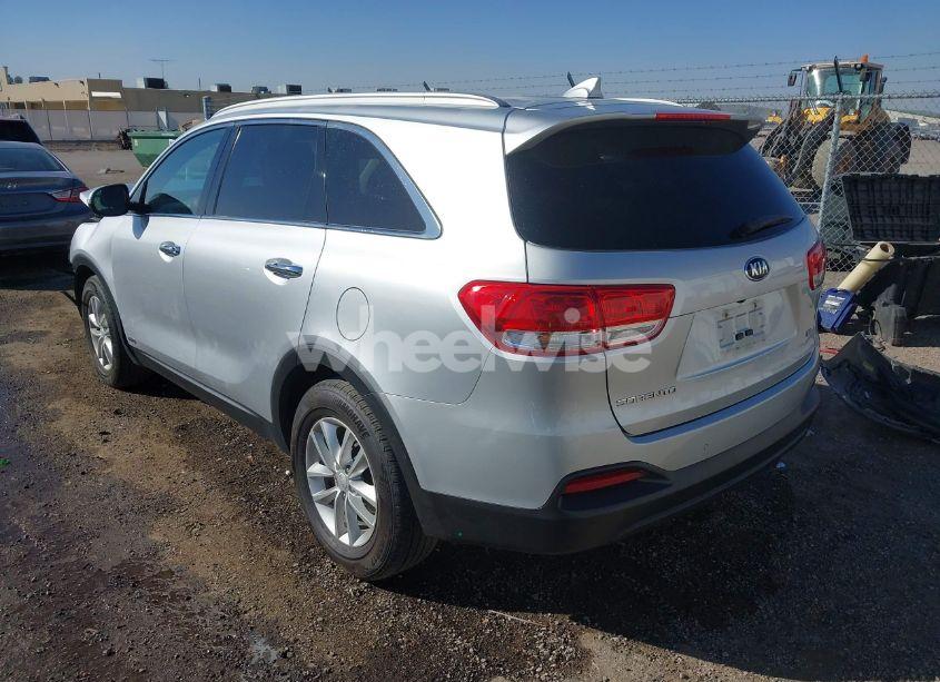 Photo 3 of 2016 Kia Sorento 2.4L LX (VIN 5XYPGDA33GG003523)