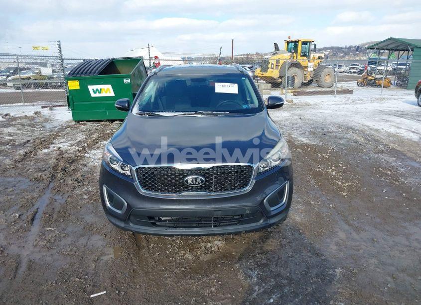 Photo 12 of 2016 Kia Sorento 2.4L LX (VIN 5XYPGDA33GG008964)
