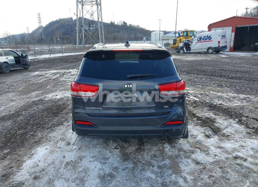 Photo 16 of 2016 Kia Sorento 2.4L LX (VIN 5XYPGDA33GG008964)