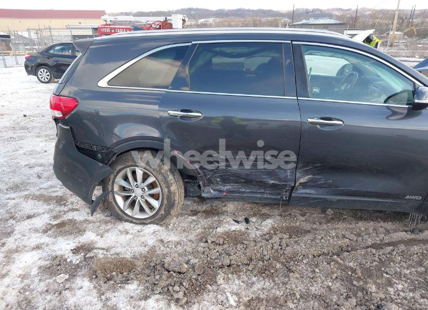 Photo 6 of 2016 Kia Sorento 2.4L LX (VIN 5XYPGDA33GG008964)