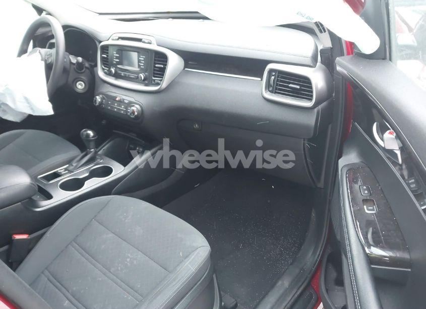 Photo 5 of 2016 Kia Sorento 2.4L LX (VIN 5XYPGDA33GG037509)
