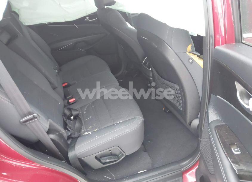 Photo 8 of 2016 Kia Sorento 2.4L LX (VIN 5XYPGDA33GG037509)