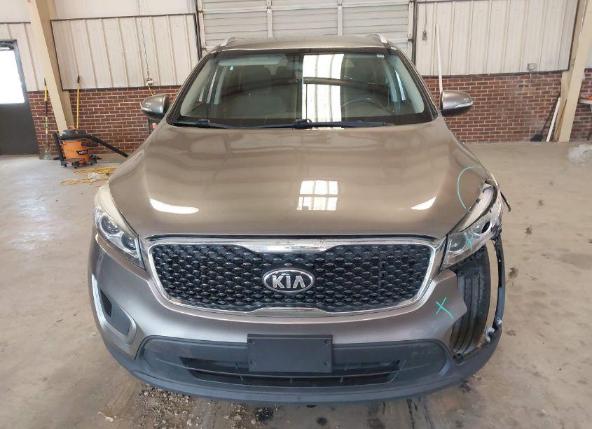 Photo 12 of 2016 Kia Sorento 2.4L LX (VIN 5XYPGDA33GG047246)