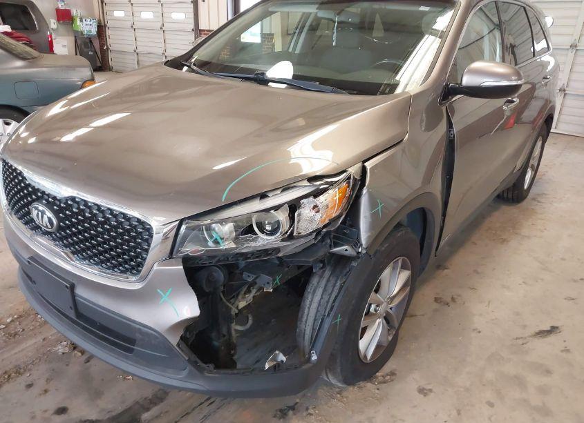 Photo 6 of 2016 Kia Sorento 2.4L LX (VIN 5XYPGDA33GG047246)
